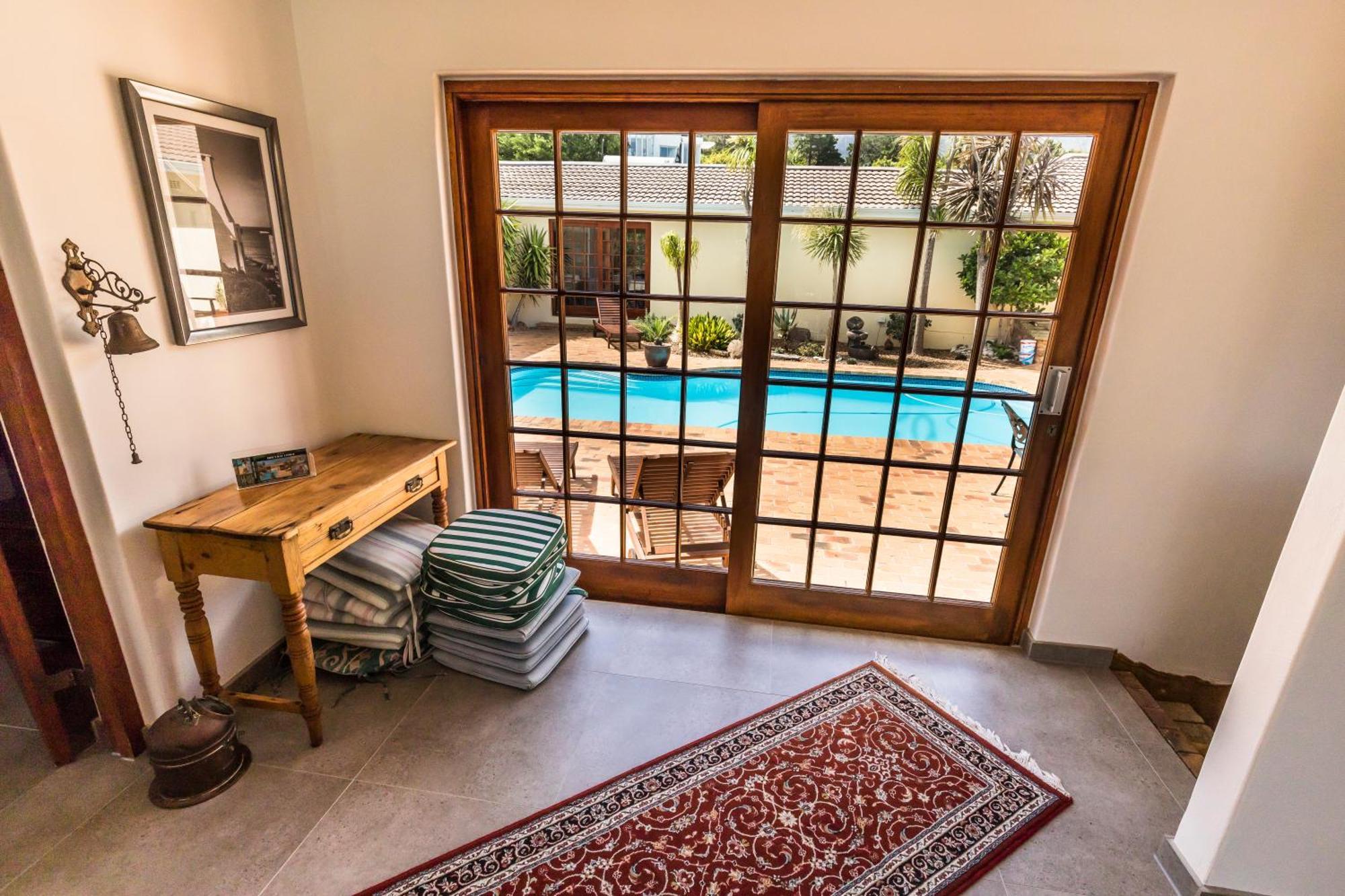 Hout Bay Lodge Exterior photo