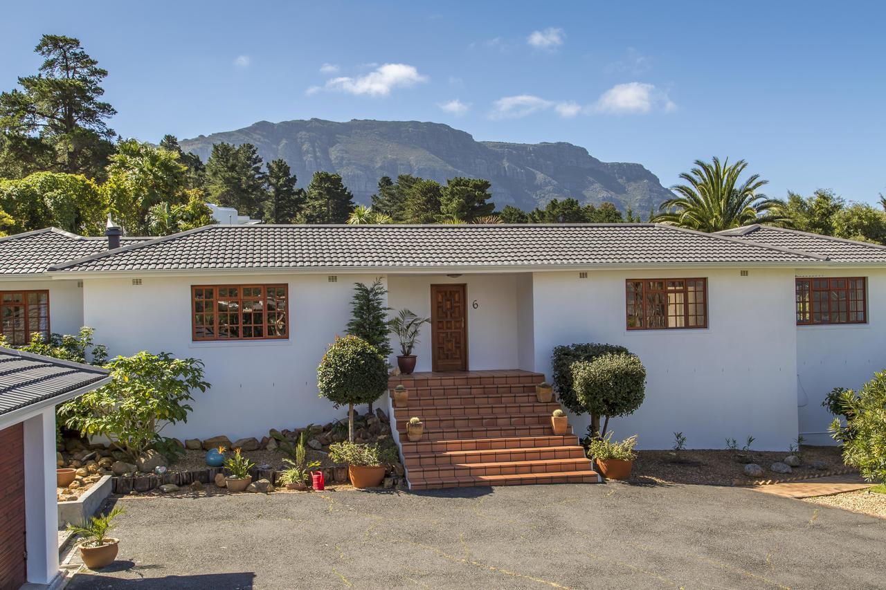Hout Bay Lodge Exterior photo